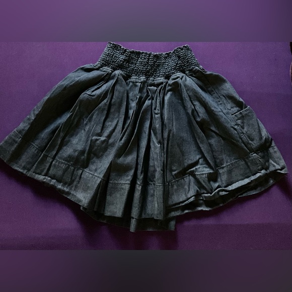 XS Skirt - Picture 1 of 1